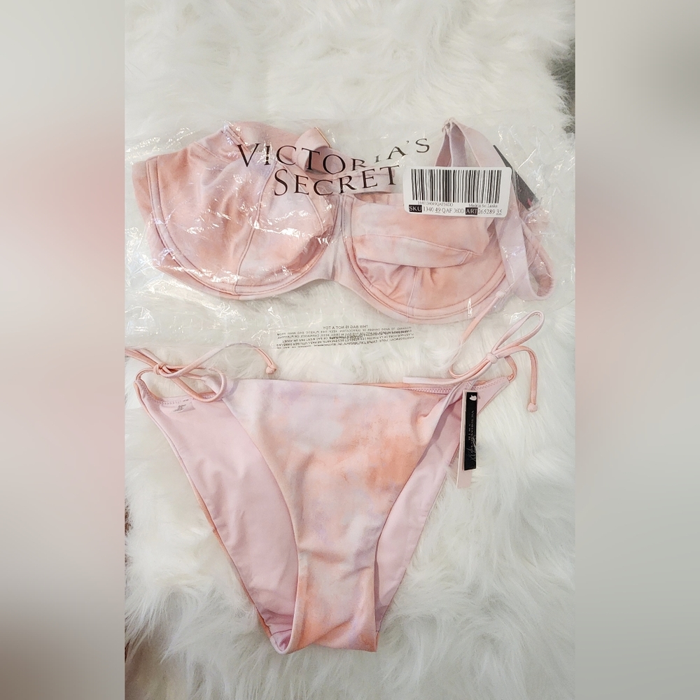 BRAND NEW - Victorias Secret Essential Swim Underwire Bikini, 36DD Top, M Bottom